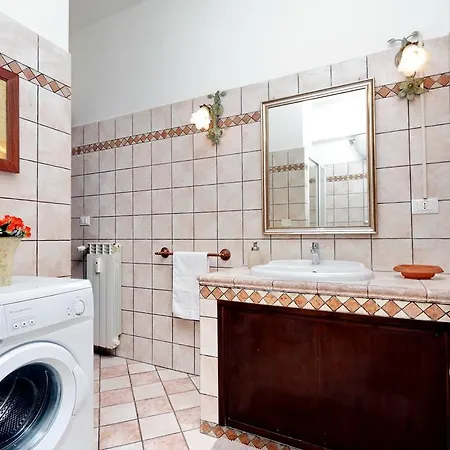 Hintown Pop Paradise Apartment